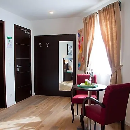 Im Ried Szálloda 3*